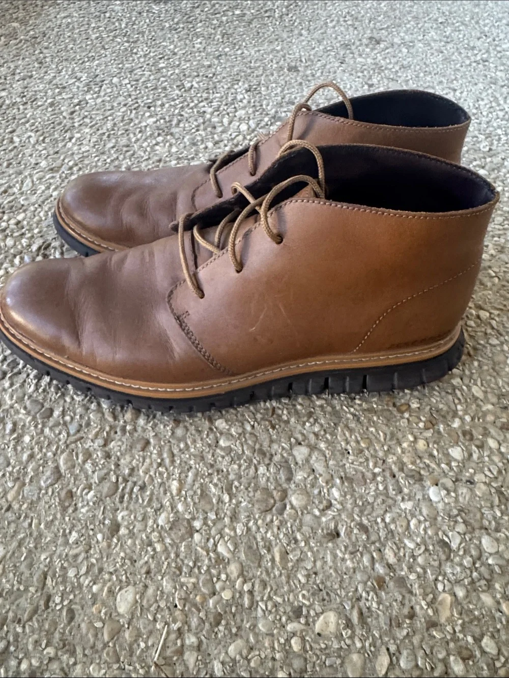 Cole Hann Men’s Leather Chukka boots